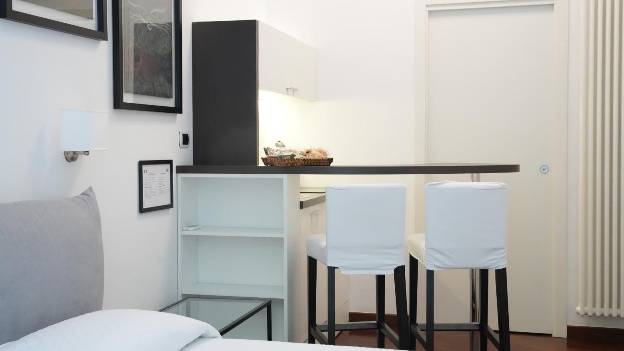 Luca Giordano 142 B&B Napoli Exterior foto