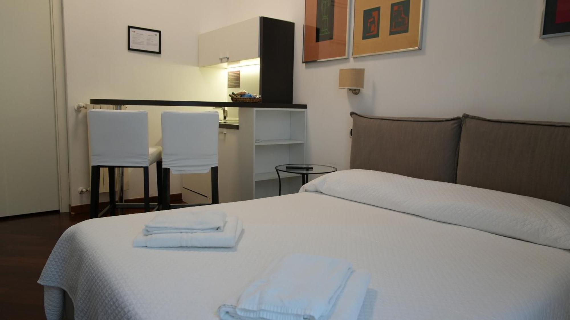 Luca Giordano 142 B&B Napoli Exterior foto